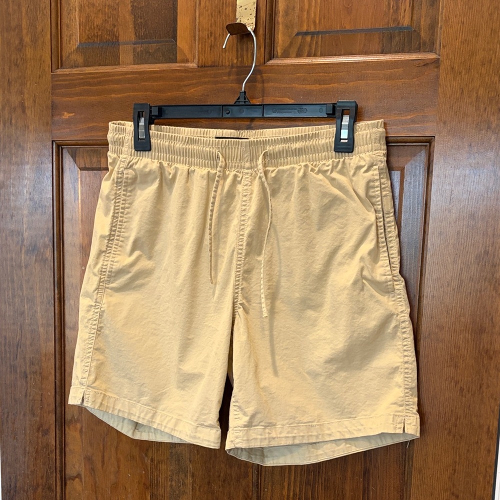 Bonobos Men's Khaki Athletic Drawstring Shorts